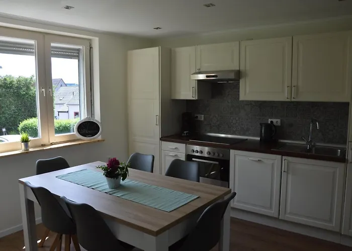 Eifel-charme דירה *